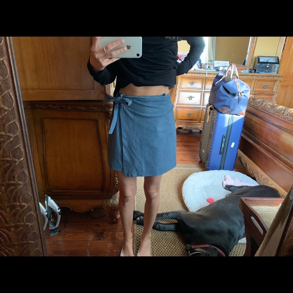 Suede abercrombie and fitch skirt never worn!